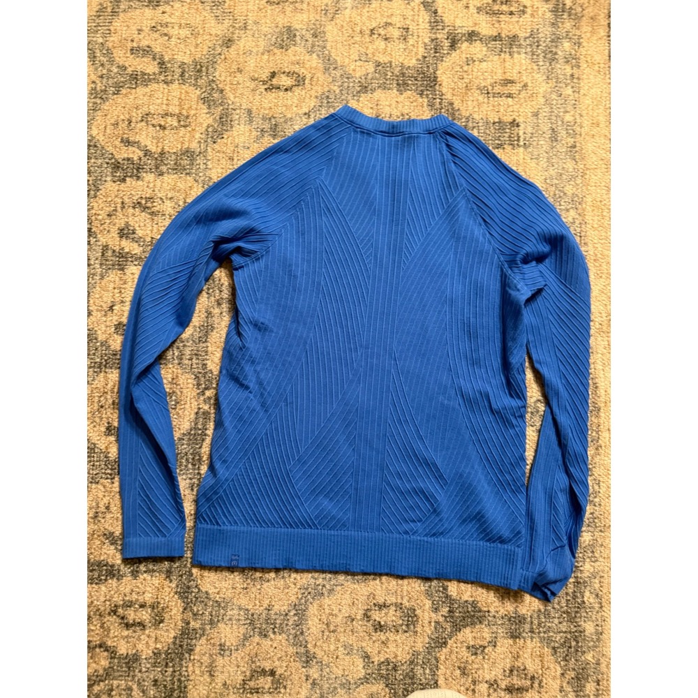 Lululemon Rest Less Pullover Size 8 Excellent Condition - Picture 2 of 5